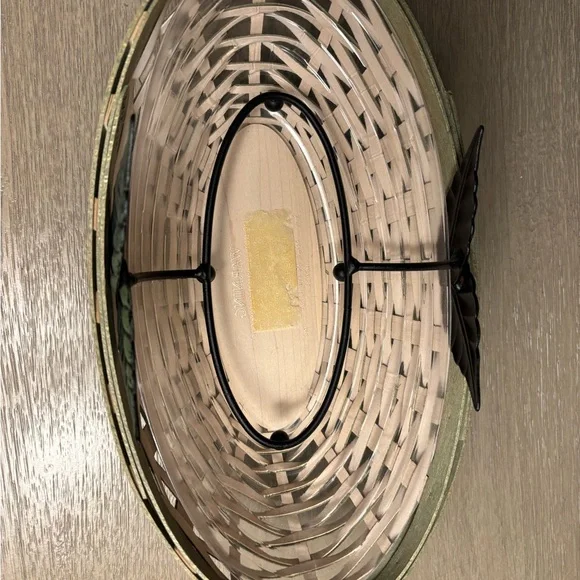 A Longaberger 2010 Oval Sage Green Color, with Teal color silk Hydranges. - Picture 11 of 16